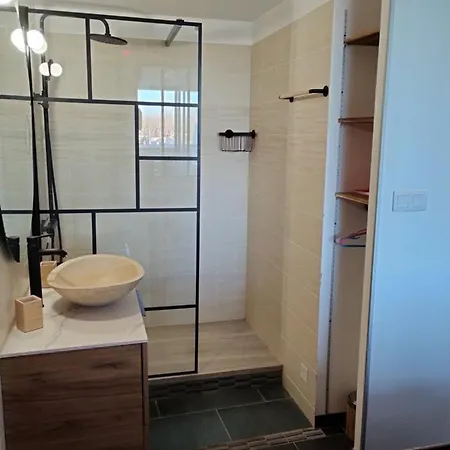 Kiss - Heliopolis L 101 - Luxe - 2 Personnes Appartement Agde